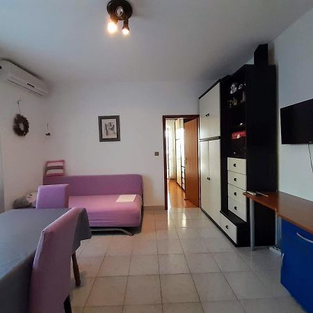 Apartments Nera Тисно Екстериор снимка