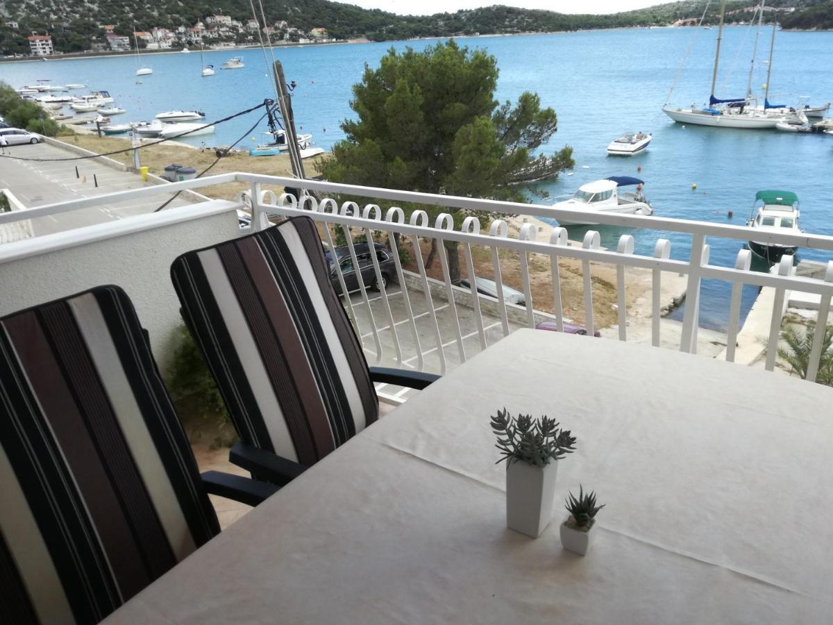 Apartments Nera Тисно Екстериор снимка