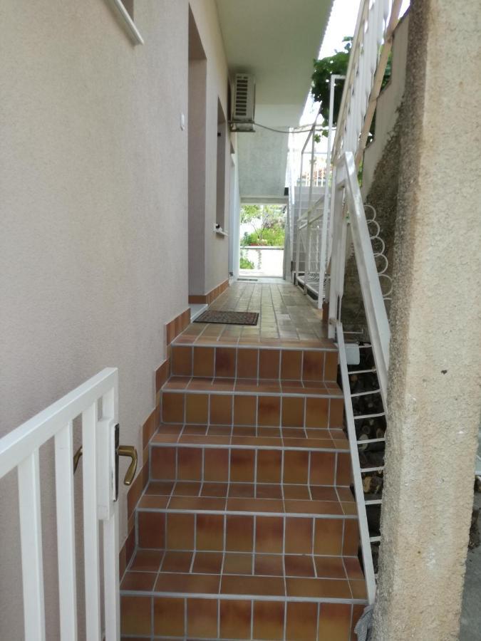 Apartments Nera Тисно Екстериор снимка