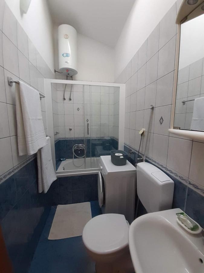 Apartments Nera Тисно Екстериор снимка