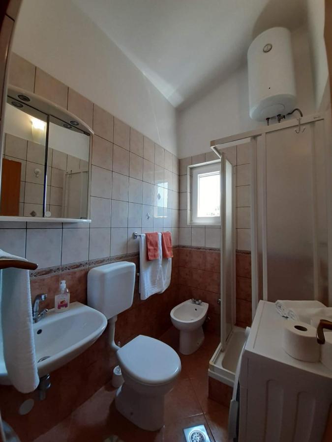 Apartments Nera Тисно Екстериор снимка